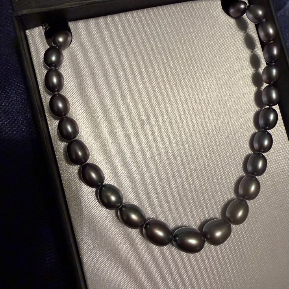 Classic Honora Black Pearl Necklace - Elegant Women’s Jewelry
